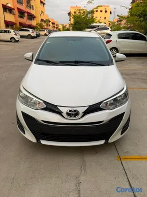 2018 Toyota Yaris — foto 3 / 6
