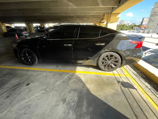 2017 Nissan Maxima — foto 8 / 9