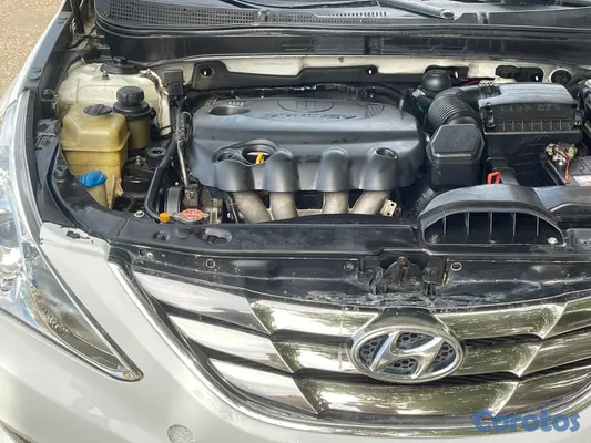 2010 Hyundai Sonata — foto 4 / 4