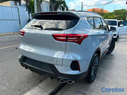 2027 Jetour X70 — foto 2 / 13