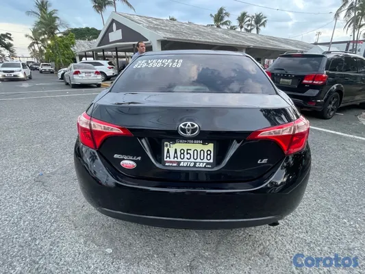 2018 Toyota Corolla — foto 5 / 10