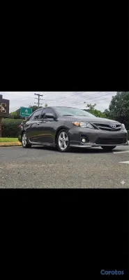 2011 Toyota Corolla — foto 4 / 8