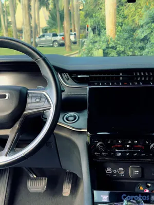 2022 Jeep Grand Cherokee L — foto 4 / 10