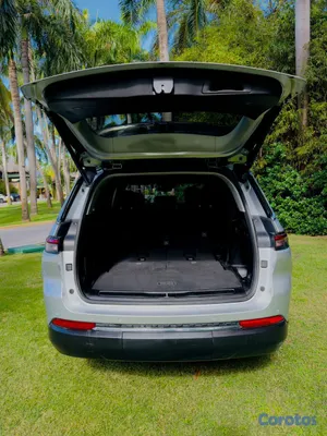 2022 Jeep Grand Cherokee L — foto 6 / 10