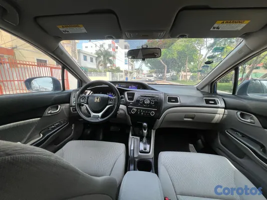 2014 Honda Civic — foto 2 / 10