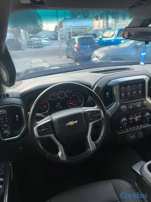 2022 Chevrolet Silverado — foto 4 / 8