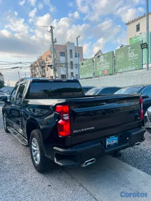2022 Chevrolet Silverado — foto 7 / 8