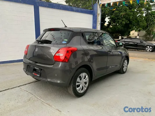 2020 Suzuki Swift — foto 3 / 10