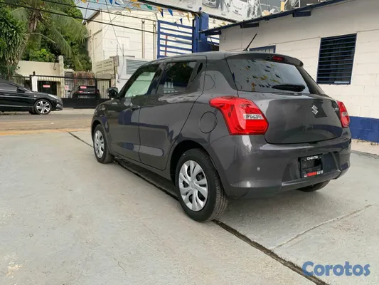 2020 Suzuki Swift — foto 5 / 10