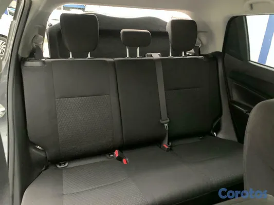 2020 Suzuki Swift — foto 8 / 10
