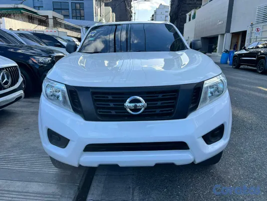 2021 Nissan Frontier — foto 2 / 10