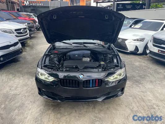2015 BMW Serie 3 — foto 8 / 8