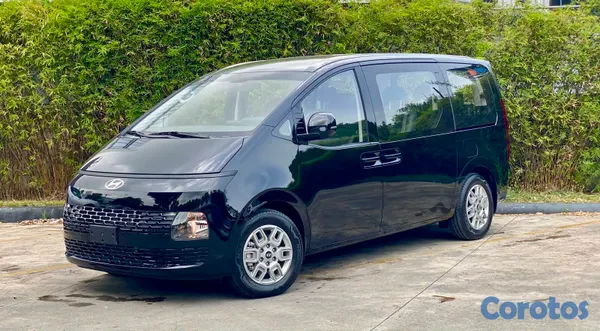 2025 Hyundai Staria