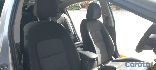 2015 Kia Forte — foto 2 / 20