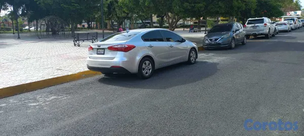 2015 Kia Forte — foto 5 / 20