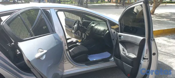 2015 Kia Forte — foto 15 / 20