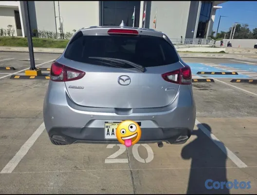 2019 Mazda Demio — foto 5 / 6