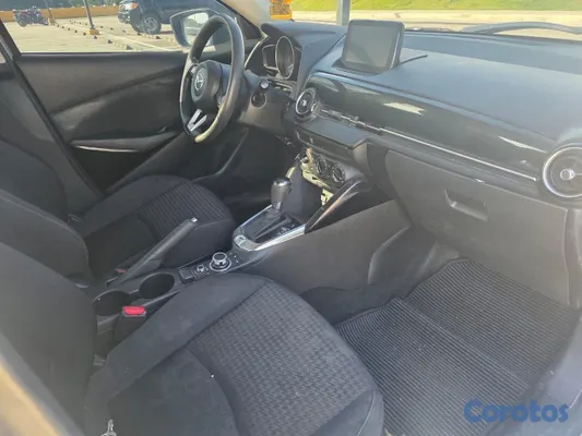 2019 Mazda Demio — foto 6 / 6