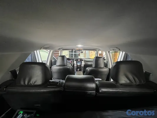 2015 Toyota 4 Runner — foto 5 / 7