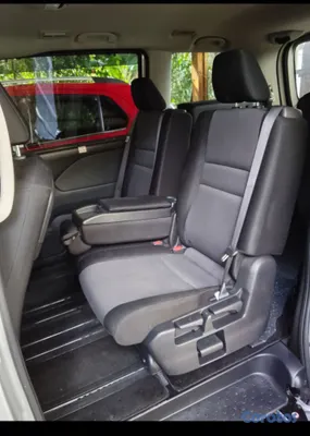 2020 Nissan Serena — foto 6 / 11