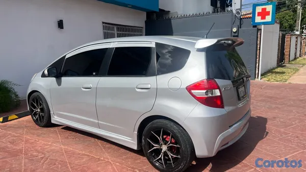 2013 Honda Fit — foto 5 / 7