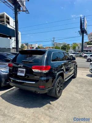 2017 Jeep Grand Cherokee — foto 6 / 13