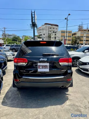 2017 Jeep Grand Cherokee — foto 8 / 13