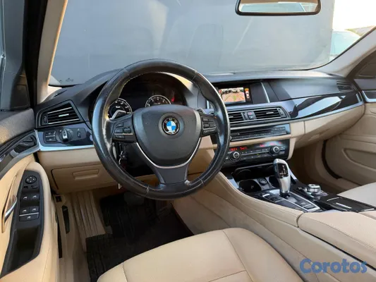 2015 BMW Serie 5 — foto 5 / 6