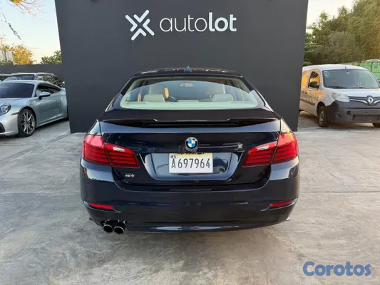 2015 BMW Serie 5 — foto 6 / 6