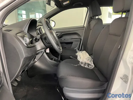 2026 Otra Ram 700 — foto 10 / 14