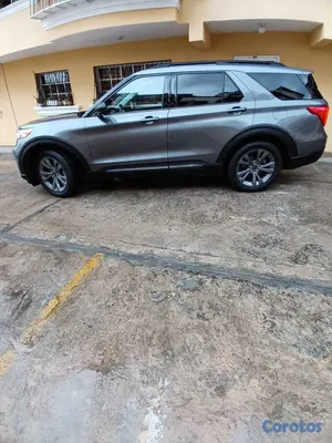 2021 Ford Explorer — foto 2 / 9