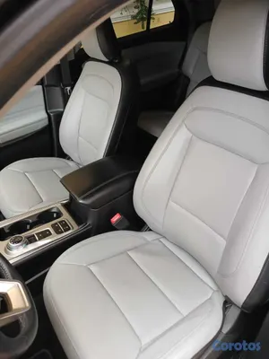 2021 Ford Explorer — foto 4 / 9