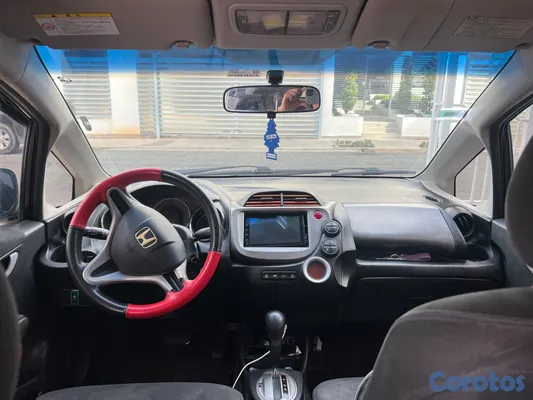 2013 Honda Fit — foto 3 / 9