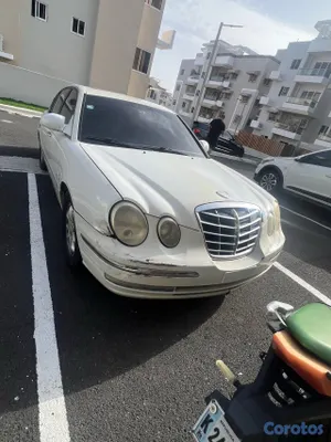 2005 Kia Opirus