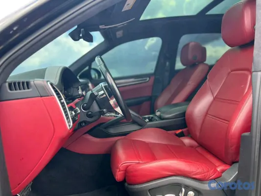 2021 Porsche Cayenne — foto 6 / 10