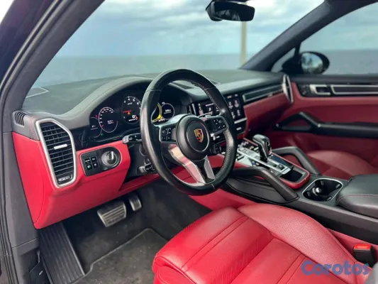 2021 Porsche Cayenne — foto 9 / 10