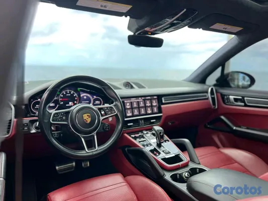 2021 Porsche Cayenne — foto 10 / 10