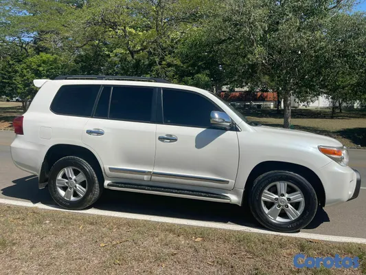 2015 Toyota Land Cruiser — foto 3 / 9