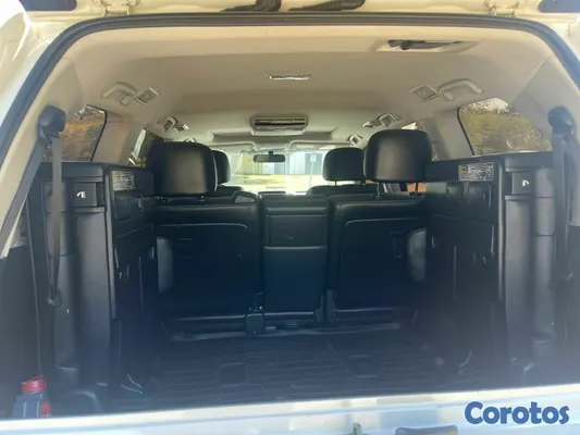 2015 Toyota Land Cruiser — foto 9 / 9