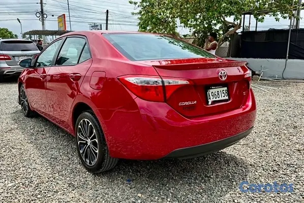 2016 Toyota Corolla — foto 5 / 10
