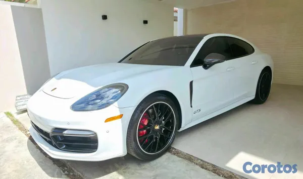 2019 Porsche Panamera — foto 2 / 10