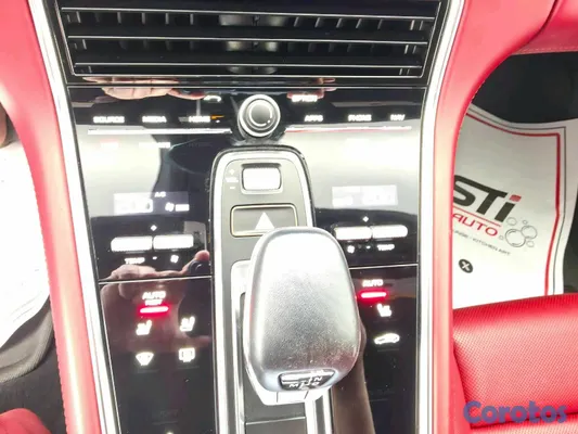 2019 Porsche Panamera — foto 4 / 10