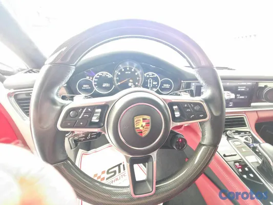2019 Porsche Panamera — foto 6 / 10