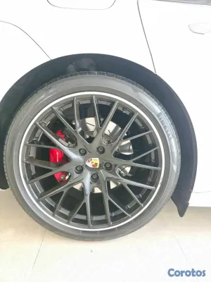 2019 Porsche Panamera — foto 7 / 10