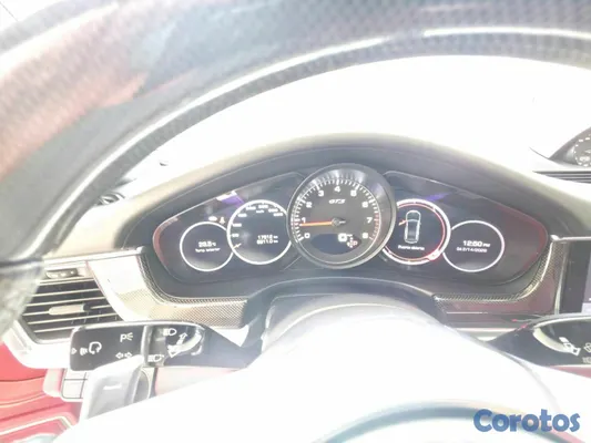 2019 Porsche Panamera — foto 9 / 10