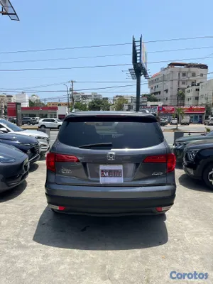 2016 Honda Pilot — foto 6 / 12