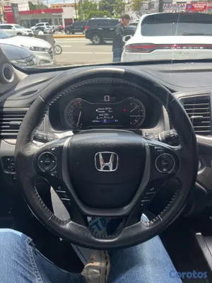 2016 Honda Pilot — foto 10 / 12
