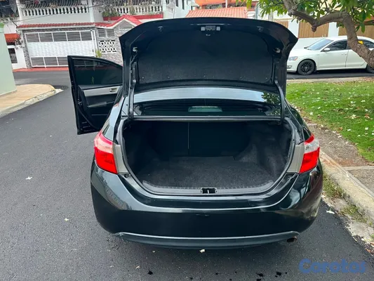 2017 Toyota Corolla — foto 10 / 10