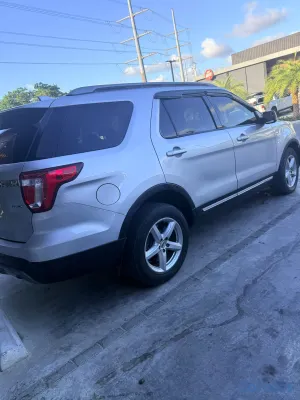 2016 Ford Explorer — foto 2 / 7