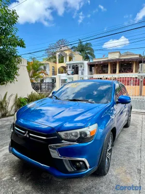2018 Mitsubishi Outlander — foto 2 / 11